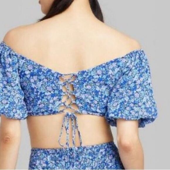 Wild Fable Blue Floral Puff Sleeve Crop Top With Lattice Back NWT Large or XL - Picture 3 of 12